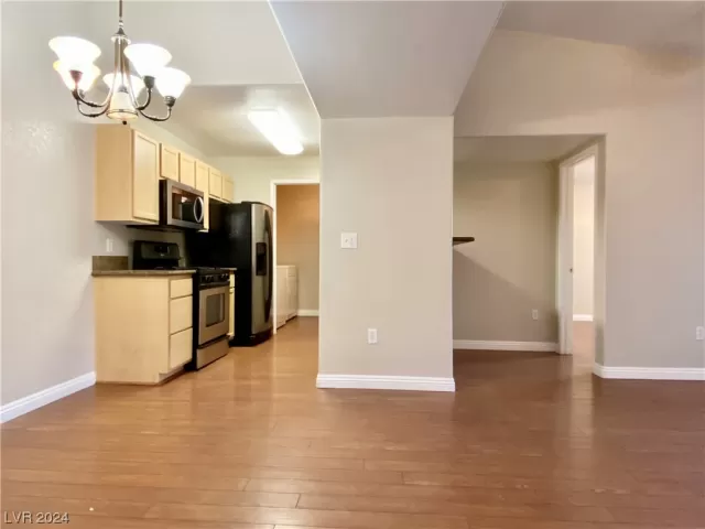 MLS: 2562716 Condo For Sale