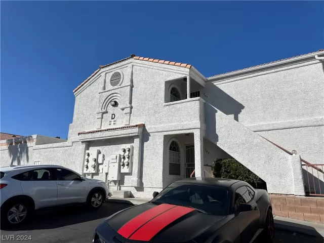 MLS: 2562717 Condo For Sale