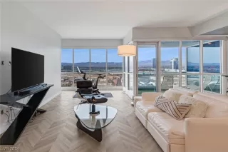 Photo #1: 2562732 Listing 