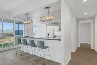 Photo #3: 2562732 Listing 