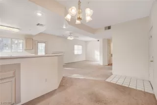 Photo #5: 2562744 Listing