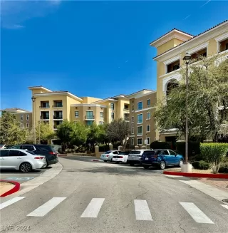 Photo #1: 2562755 Listing 