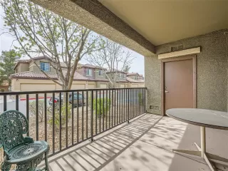 Photo #5: 2562762 Listing