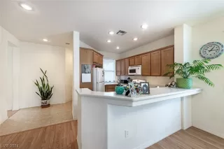 Photo #4: 2562766 Listing 