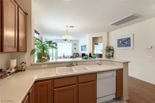 Photo #6: 2562766 Listing 