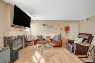 Photo #5: 2562817 Listing 