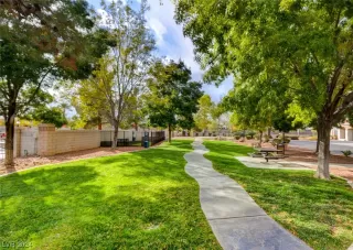 Photo #2: 2562822 Listing 