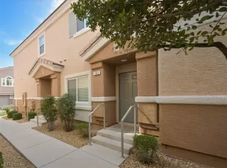 Photo #1: 2562847 Listing