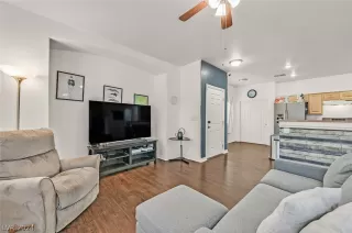 Photo #6: 2562847 Listing