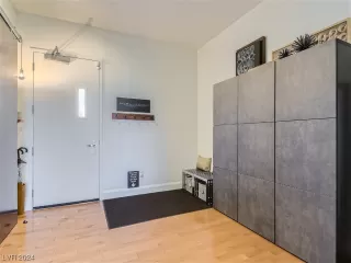 Photo #4: 2562851 Listing