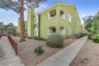 Photo #3: 2562867 Listing