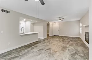 Photo #6: 2562867 Listing