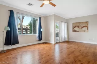 Photo #5: 2562902 Listing