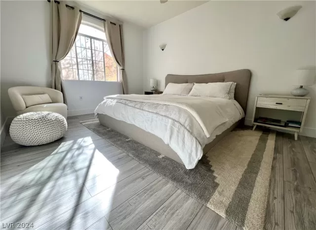 MLS: 2562922 Condo For Sale