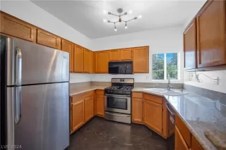 Photo #6: 2562922 Listing 