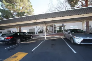 Photo #2: 2562929 Listing 