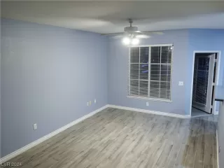 Photo #5: 2563002 Listing