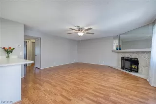 Photo #3: 2563004 Listing