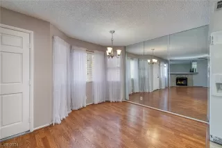 Photo #5: 2563004 Listing