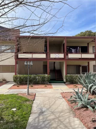 Photo #1: 2563016 Listing 