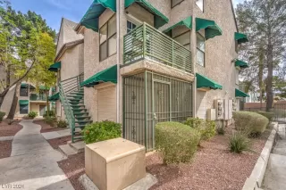 Photo #1: 2563038 Listing