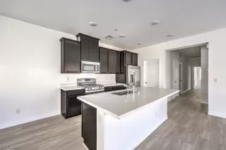 Photo #1: 2563042 Listing 