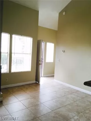 Photo #1: 2563067 Listing