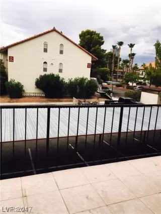 Photo #6: 2563067 Listing