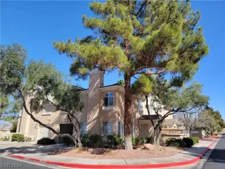 Photo #1: 2563076 Listing 