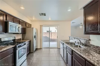 Photo #2: 2563090 Listing 