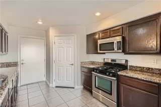 Photo #3: 2563090 Listing 