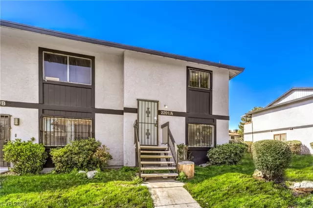 MLS: 2563101 Condo For Sale