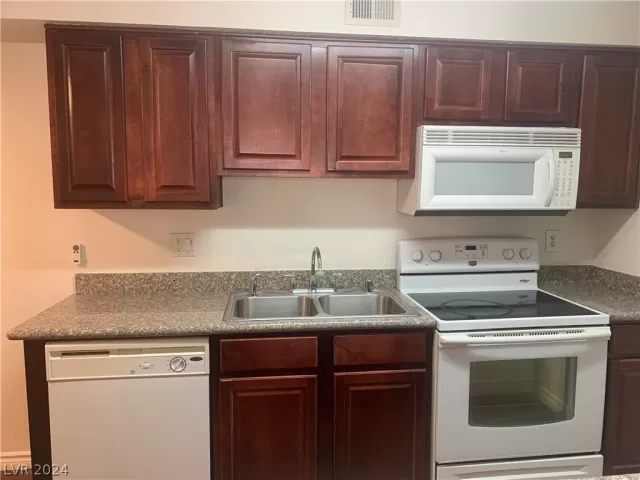 MLS: 2563109 Condo For Sale