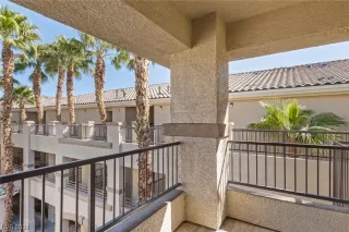 Photo #3: 2563121 Listing