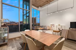 Photo #6: 2563130 Listing