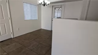 Photo #4: 2563200 Listing 