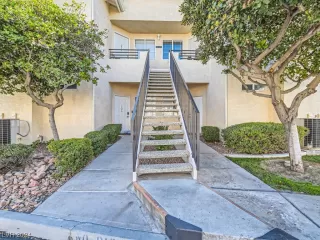 Photo #1: 2563205 Listing