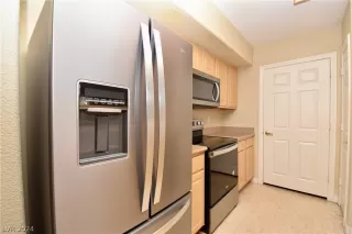 Photo #1: 2563209 Listing 