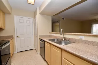 Photo #2: 2563209 Listing 