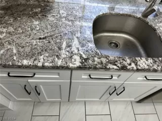 Photo #4: 2563217 Listing