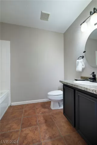 Photo #2: 2563221 Listing 