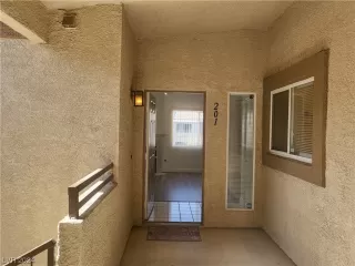 Photo #2: 2563284 Listing 