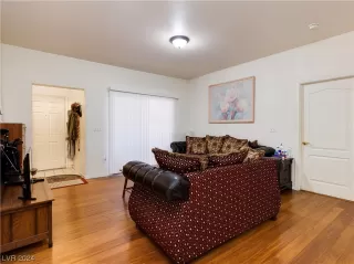 Photo #1: 2563285 Listing