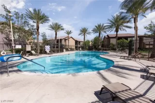 Photo #4: 2563305 Listing 