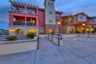 Photo #5: 2563311 Listing