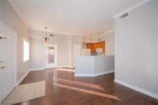 Photo #2: 2563318 Listing 