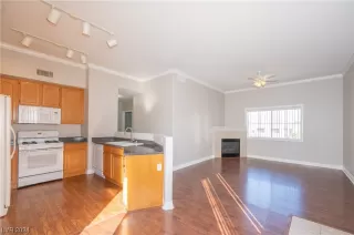 Photo #4: 2563318 Listing 