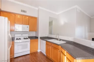 Photo #6: 2563318 Listing 