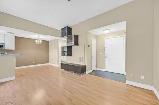 Photo #2: 2563326 Listing