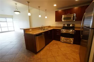 Photo #1: 2563340 Listing